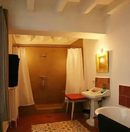 Casa Migdia Hotel Sant Jordi Desvalls